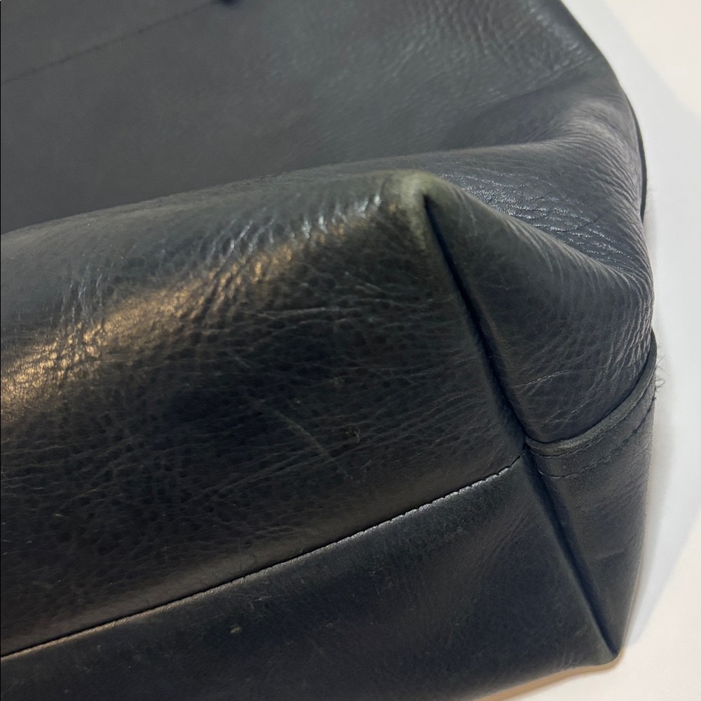 Madewell Leather The Zip-Top Medium Transport Leather Tote Navy - Picture 14 of 16